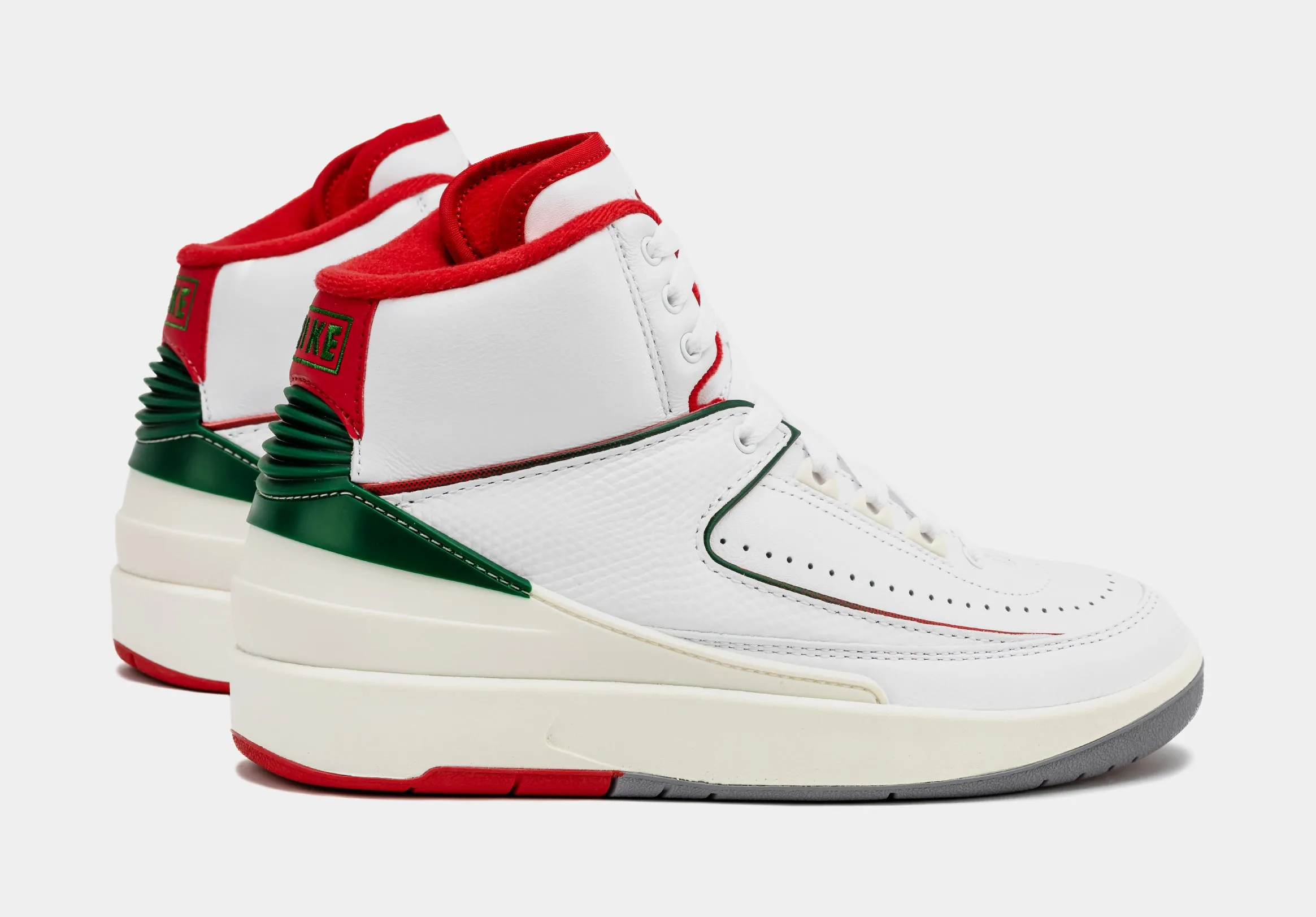 Air Jordan 2 Retro Italy Grade School Lifestyle Shoes (White/Fire Red)