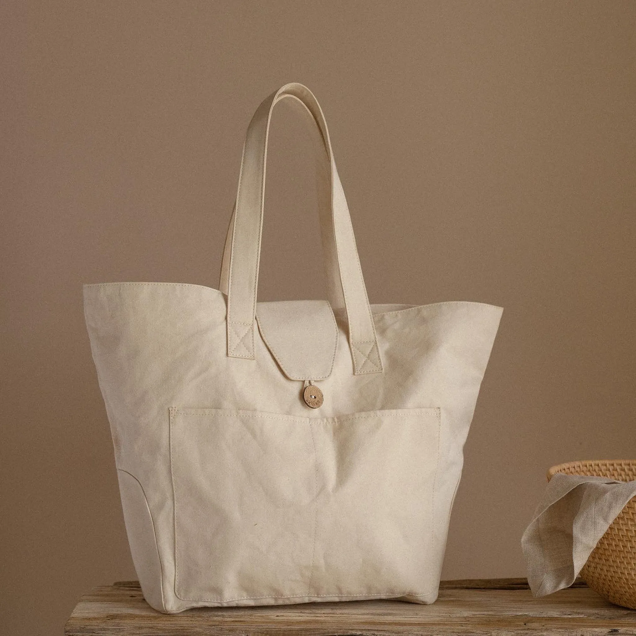 Akiiko The Classic Large Tote