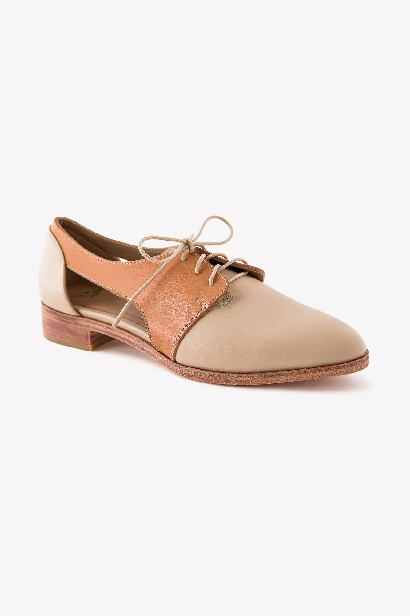 Lorena Oxfords