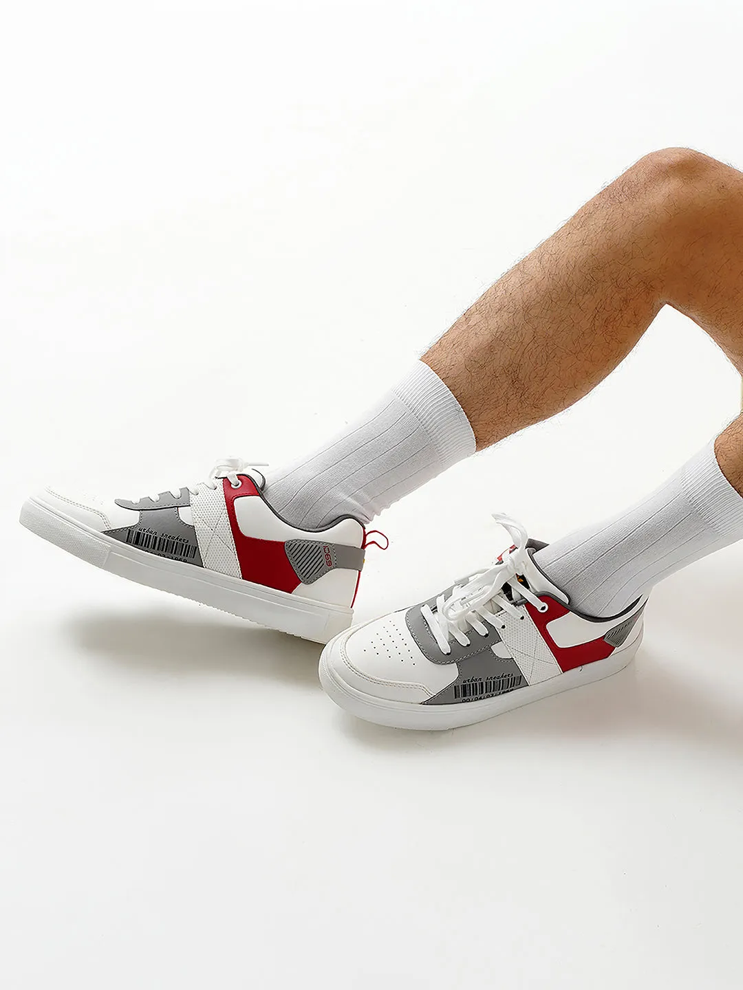 Men's Active Graphic White Sneaker (IX1062)