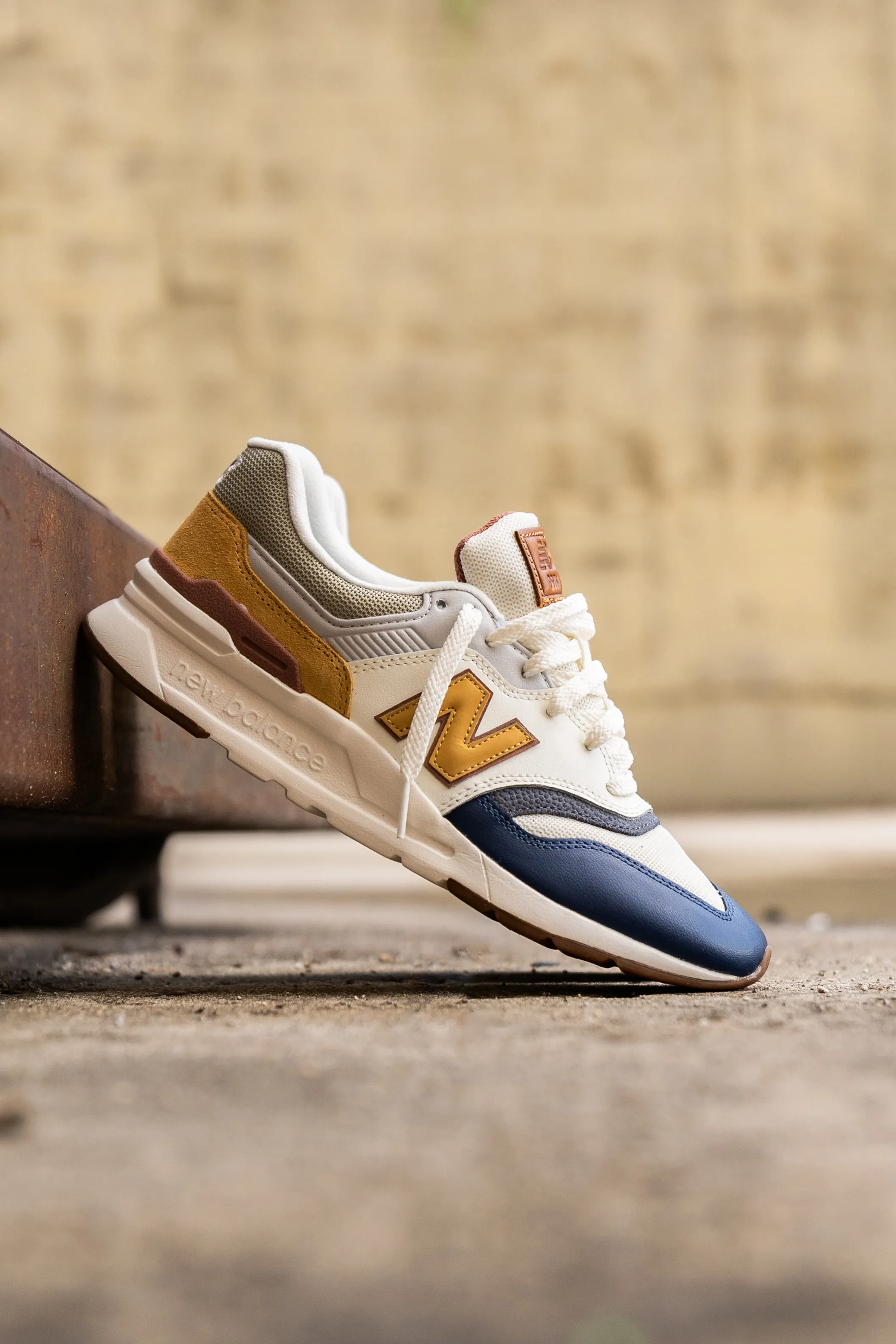 Mens New Balance 997H (White/Brown) - CM997HZG