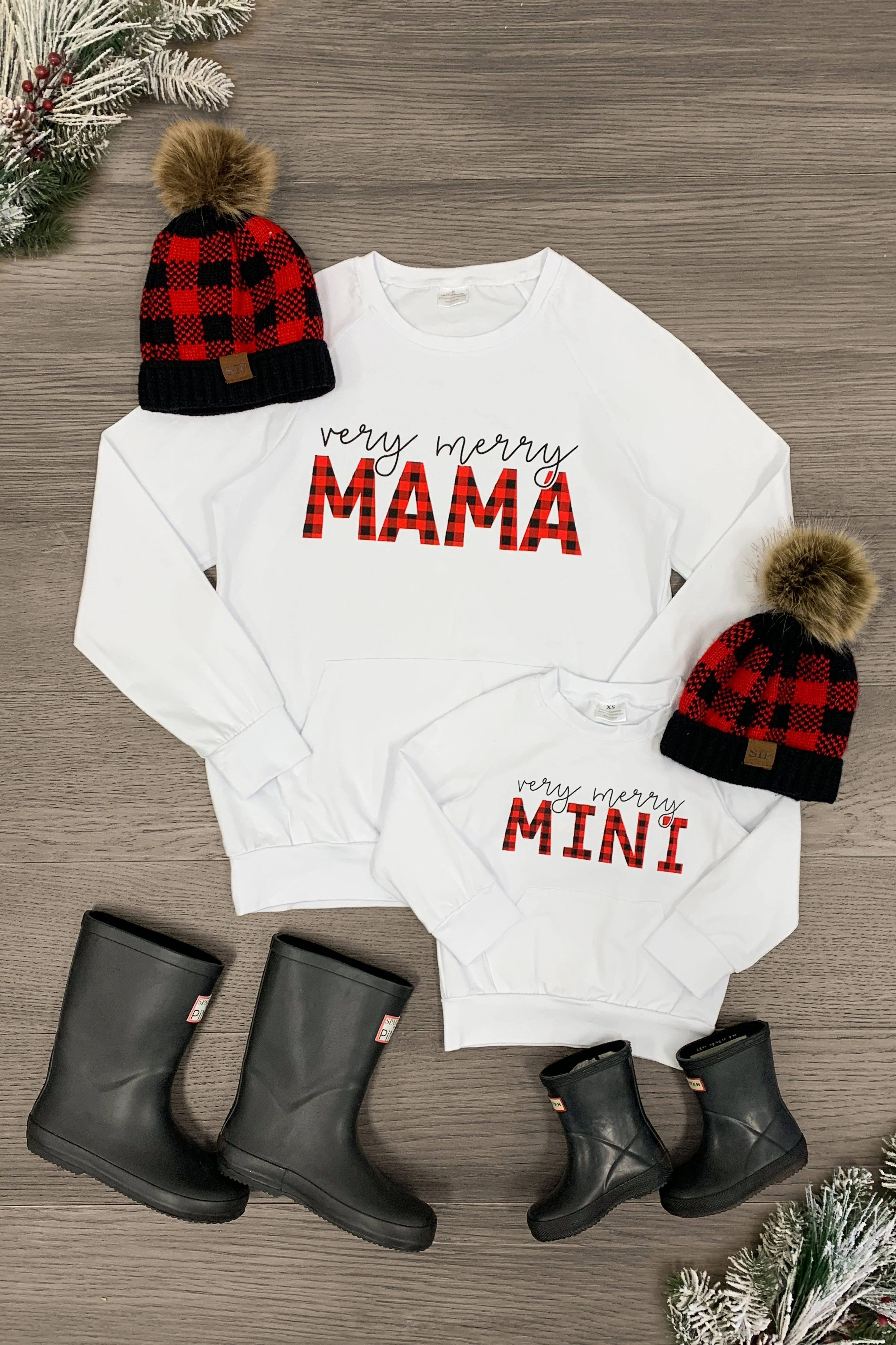 Mom & Me - "Very Merry Mama & Mini" White Pullover