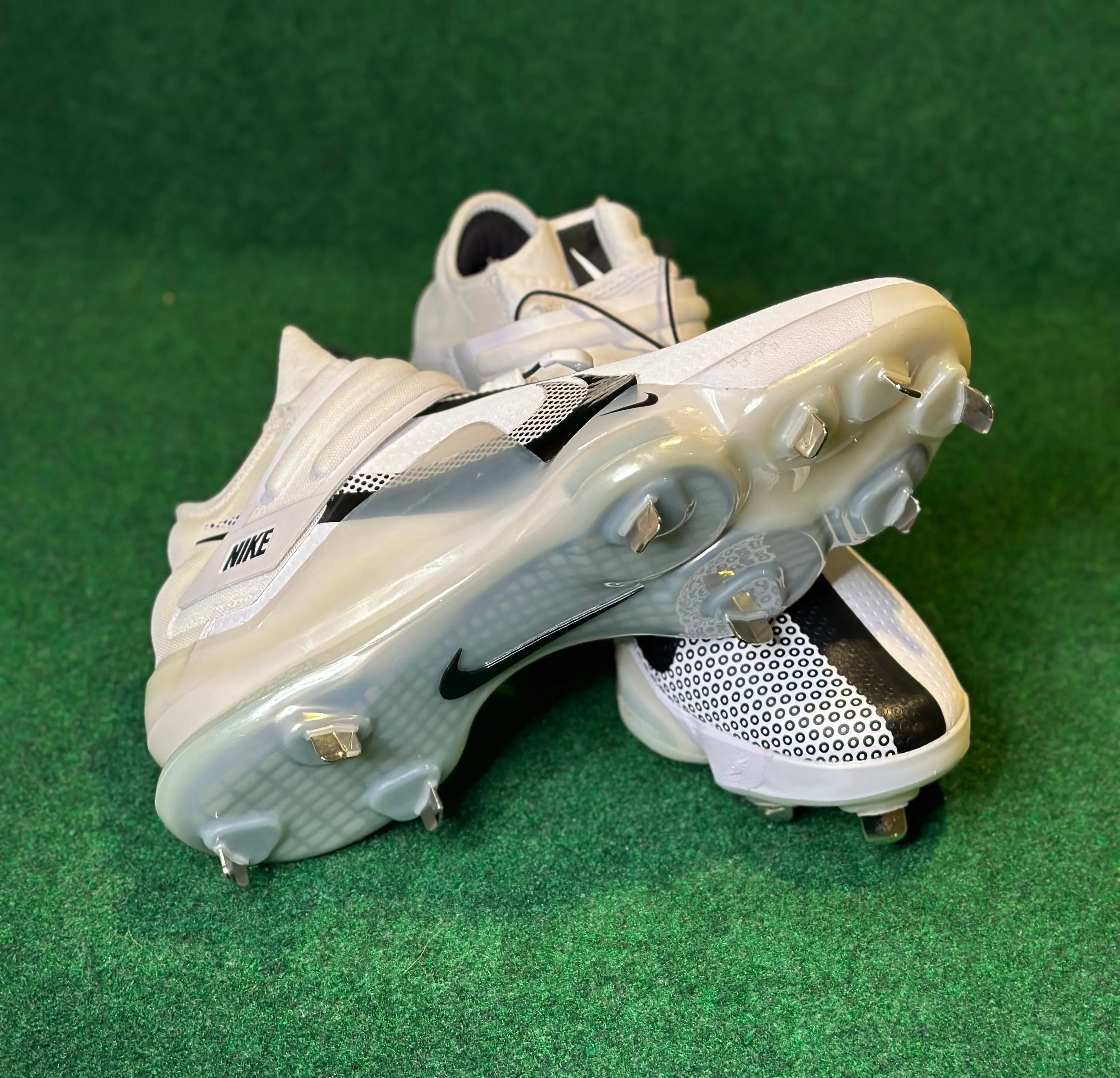 Nike Force Zoom Trout 7 Baseball Cleats White/Black DC9904-103 Size 11.5