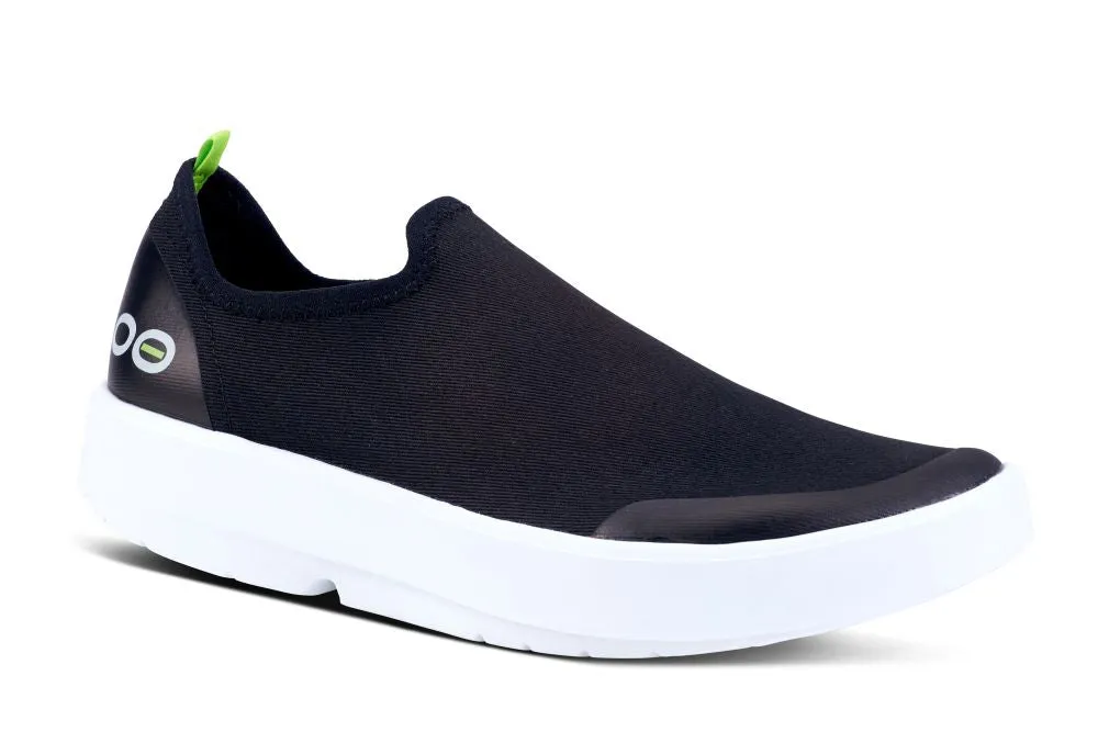 'OOFOS' Women's OOmg eeZee Low Shoe - White / Black