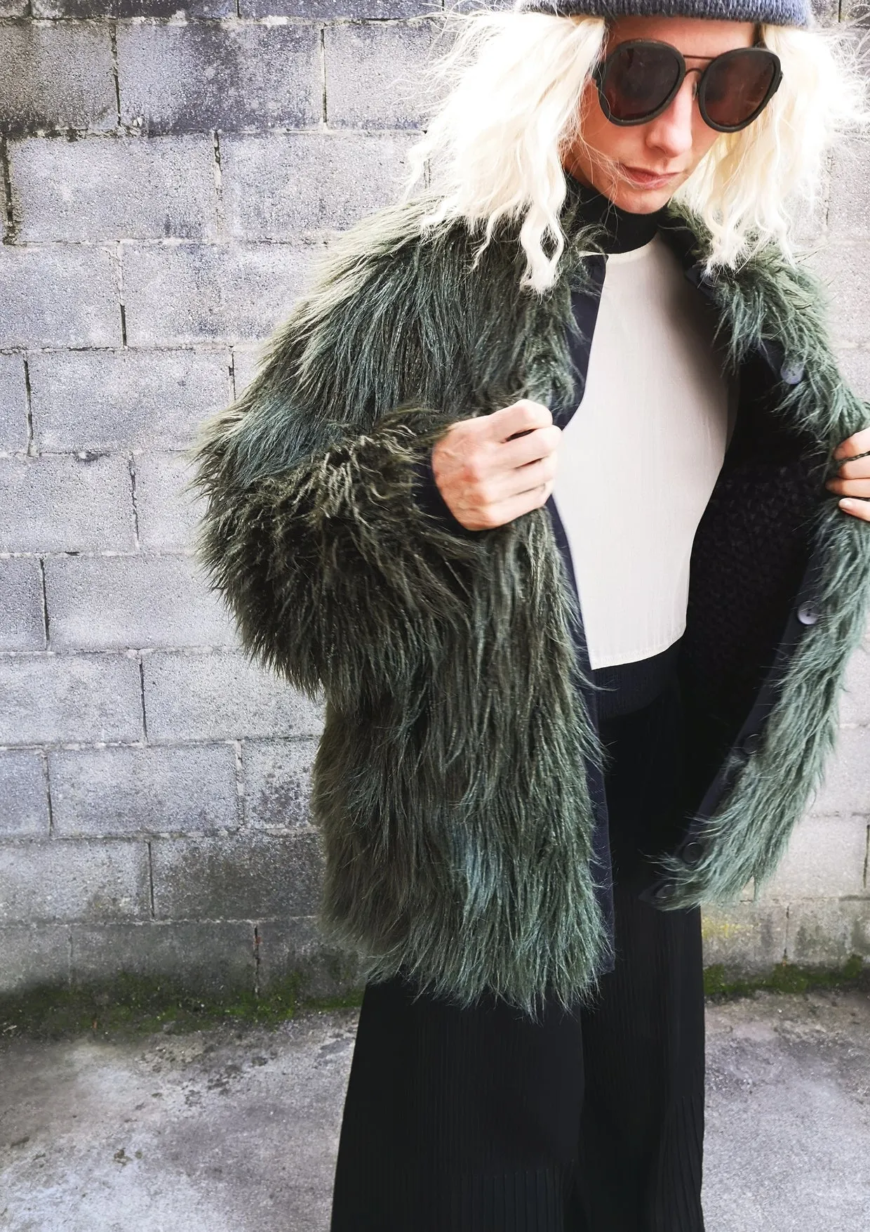 PILOT JACKET - FAUX FUR SHAGGY dark green / FUR LINING black by BERENIK