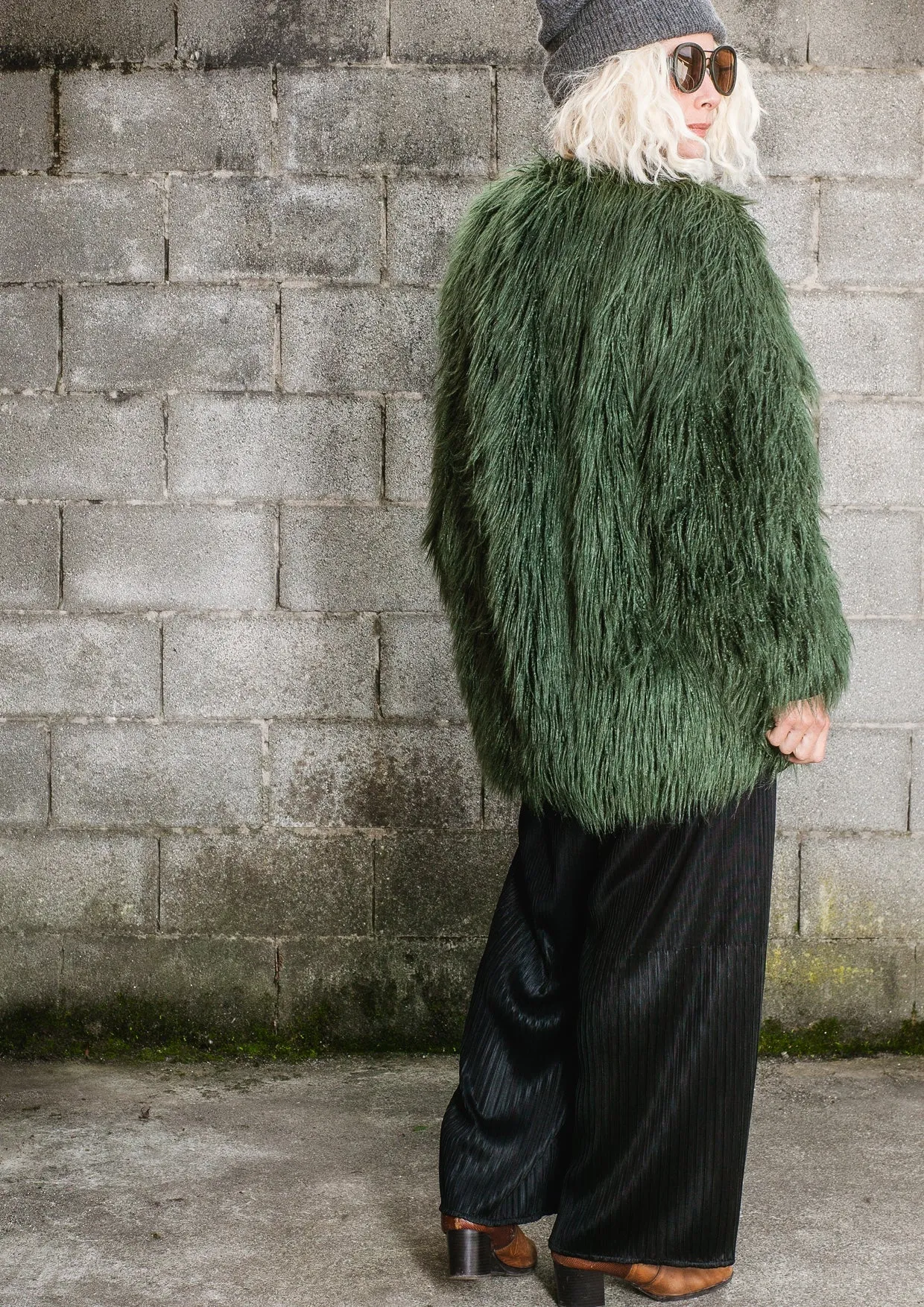 PILOT JACKET - FAUX FUR SHAGGY dark green / FUR LINING black by BERENIK