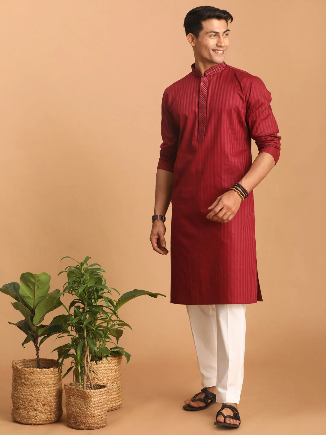 VASTRAMAY Maroon Cotton Blend Kurta Set