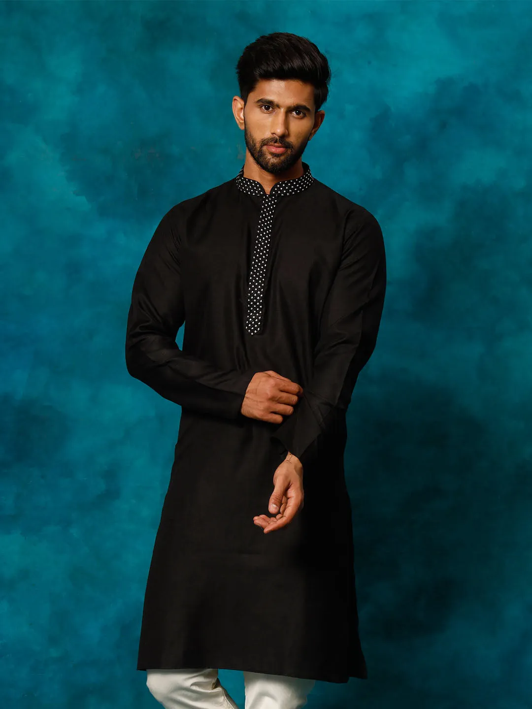 VASTRAMAY Men's Black Cotton Blend Ethnic Kurta