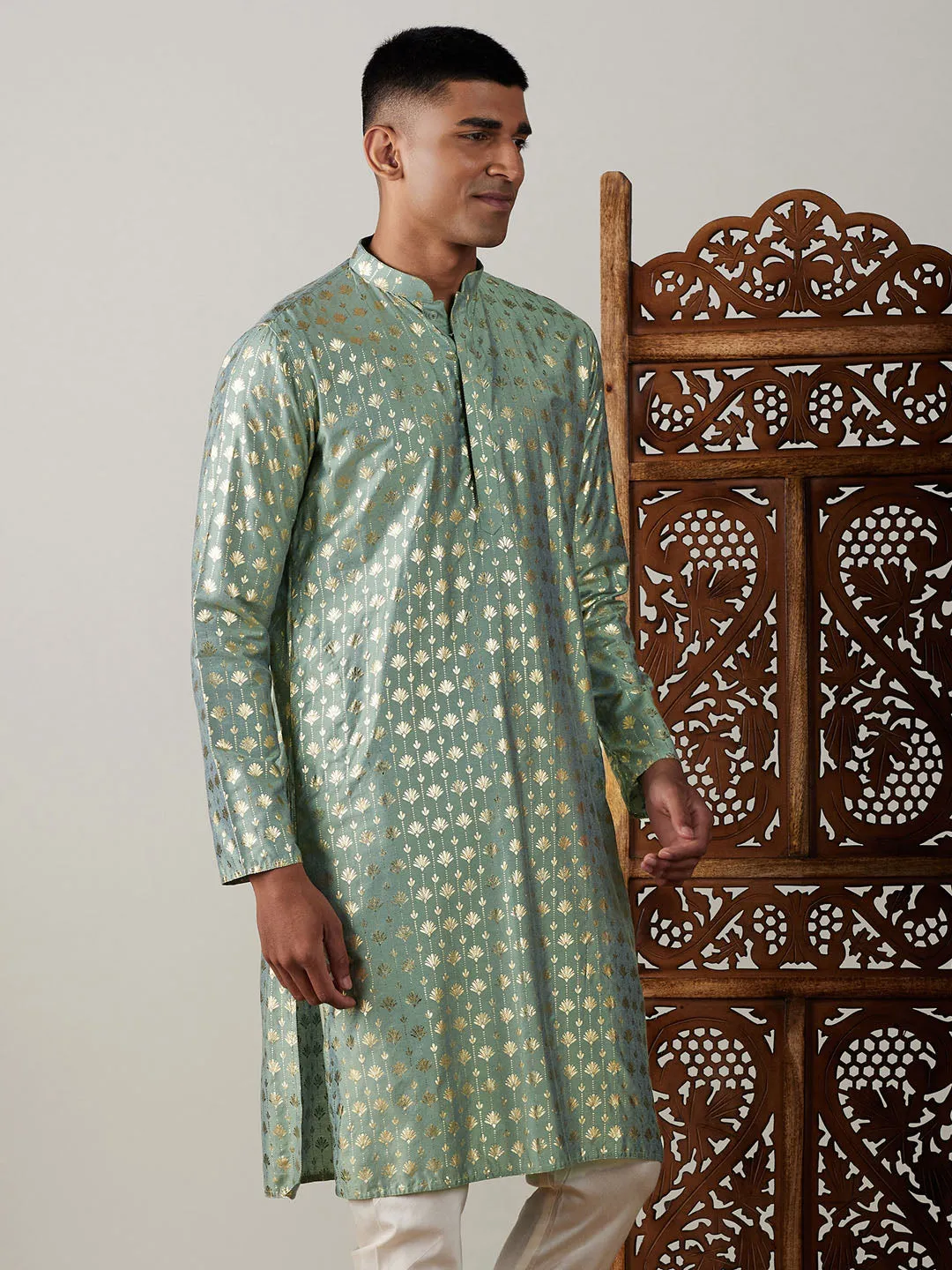 VASTRAMAY Men's Light Green Foil Printed Kurta