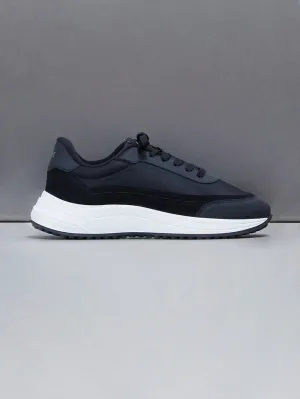 Wave Runner in Black